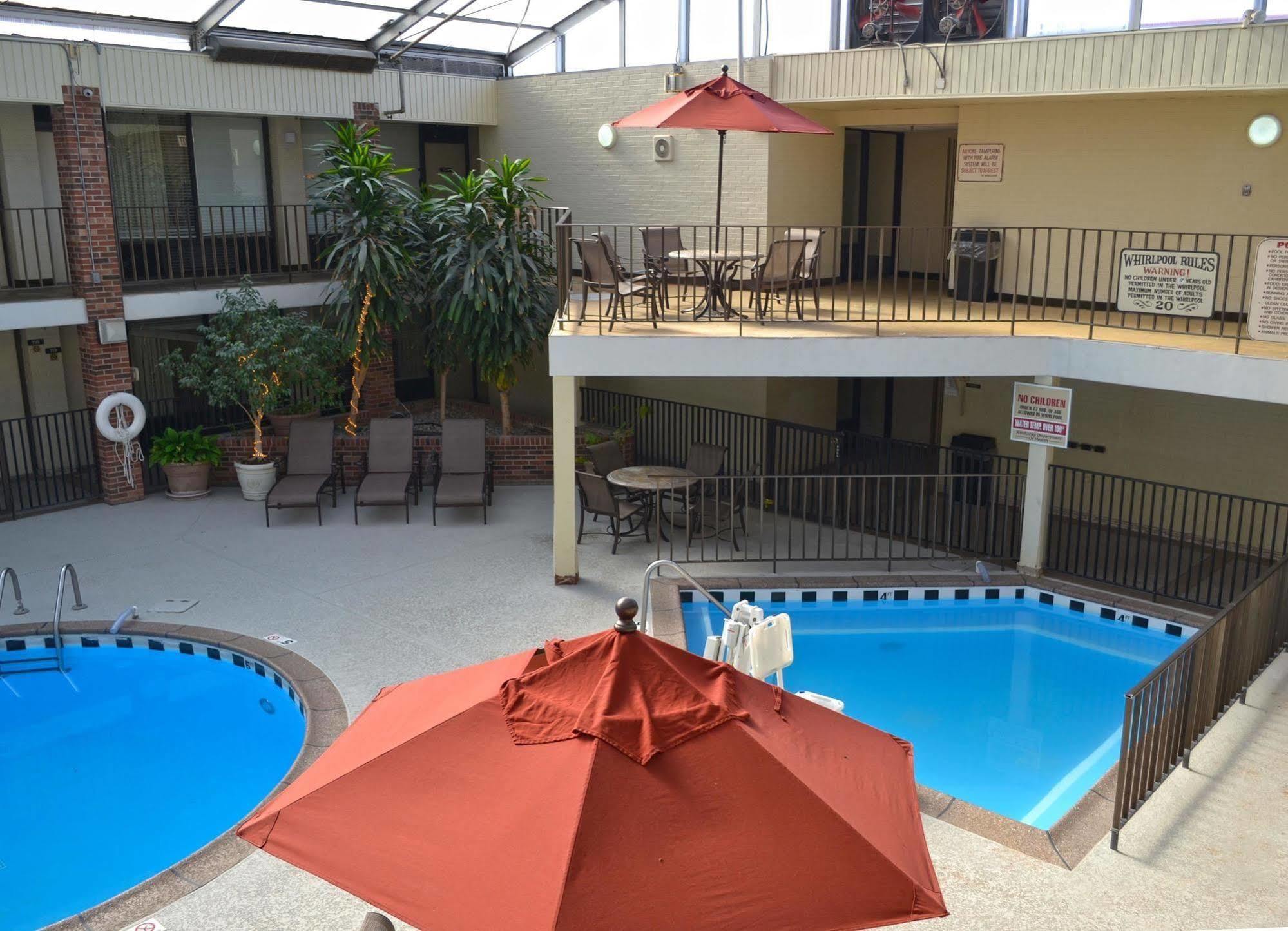 Jameson Inn & Suites Bowling Green Exterior photo