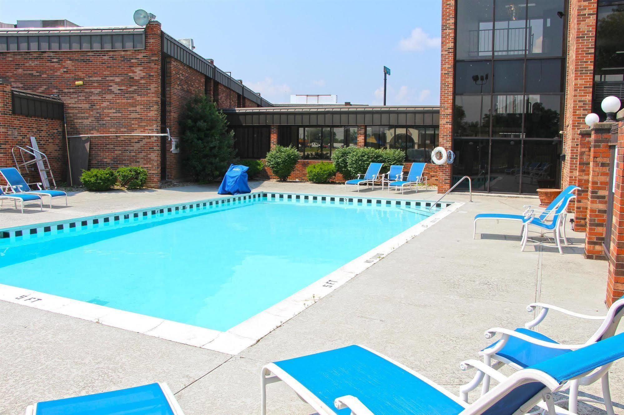 Jameson Inn & Suites Bowling Green Exterior photo